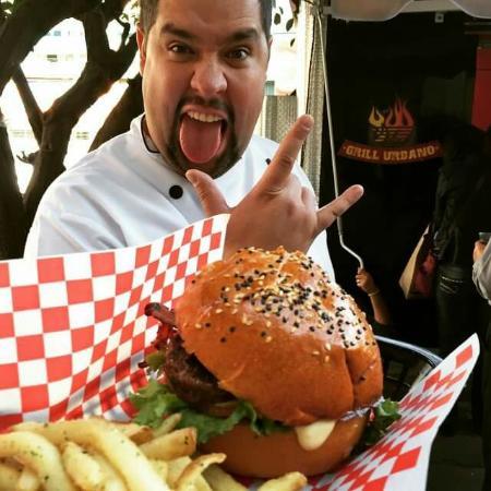 Grill Urbano Dogs & Burgers