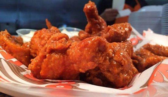 Hooters